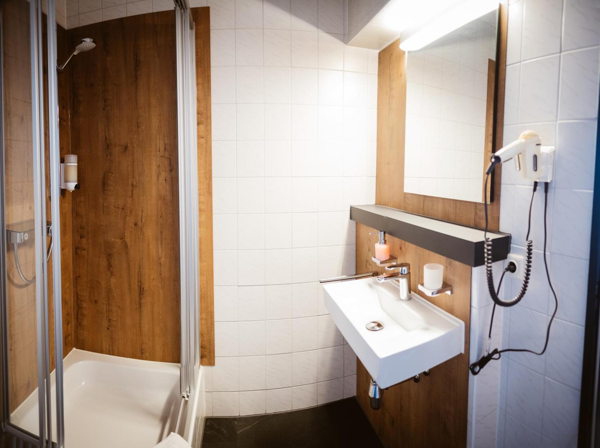 Hotel Rheinpromenade8 Еммеріх Екстер'єр фото